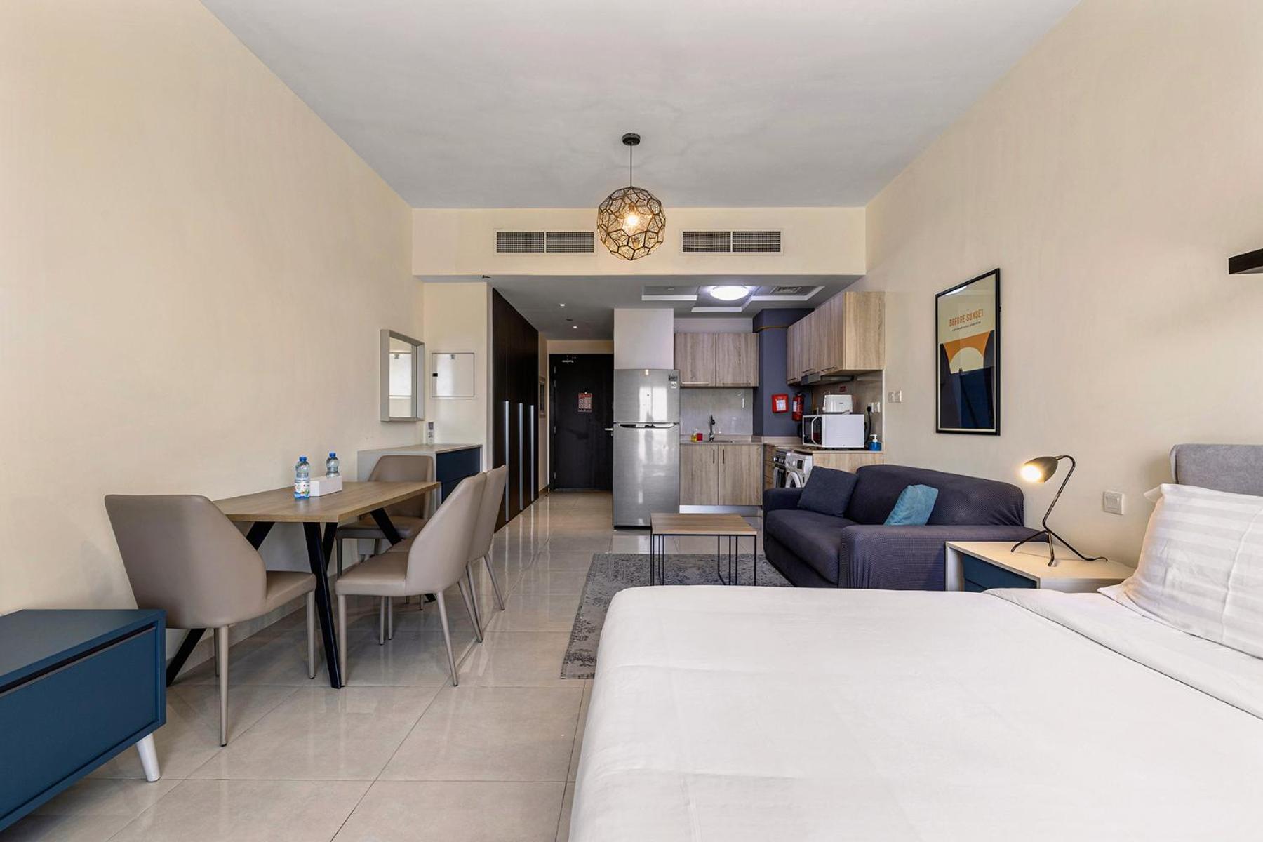 Appartamento Unlock Metropolis Business Bay Dubai Esterno foto