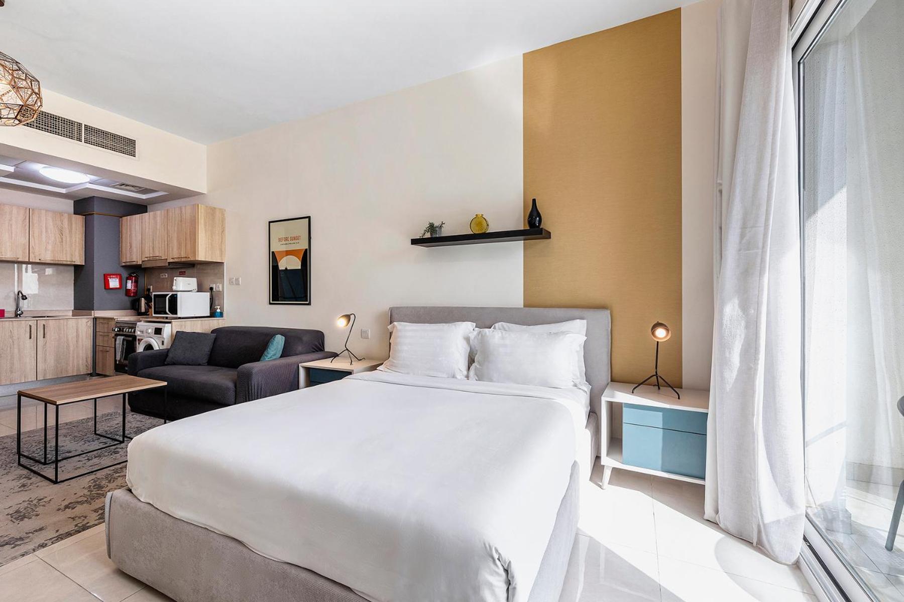 Appartamento Unlock Metropolis Business Bay Dubai Esterno foto