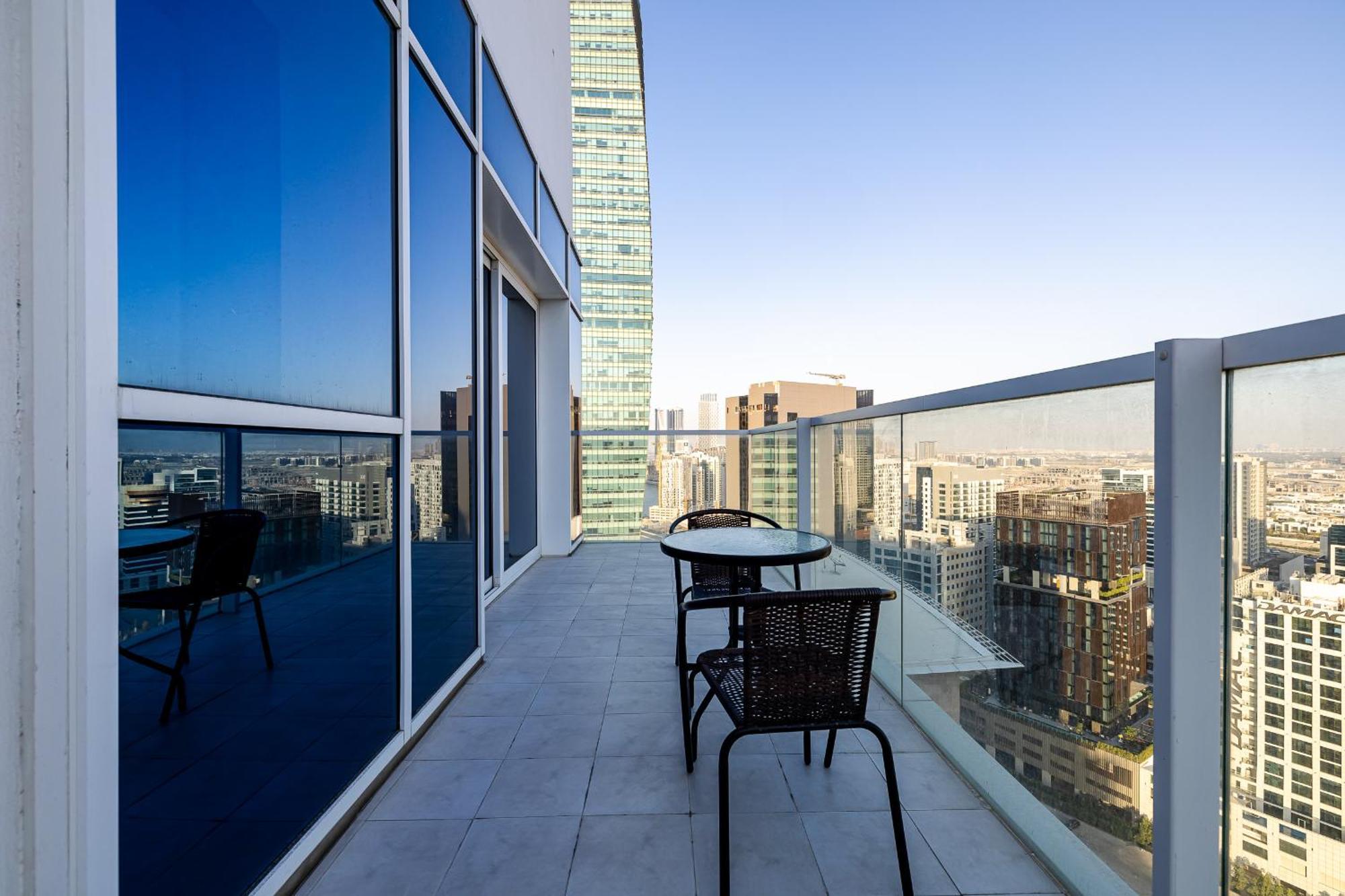 Appartamento Unlock Metropolis Business Bay Dubai Camera foto